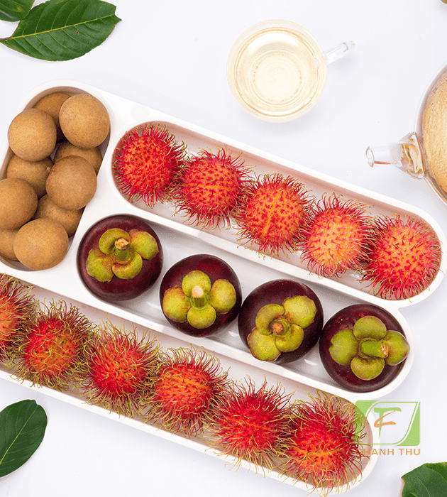 Seasonal fruit display