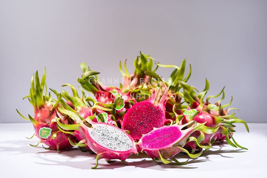 Produce imagery for Seasonal tropical arrivals move from grower conversations to market floor